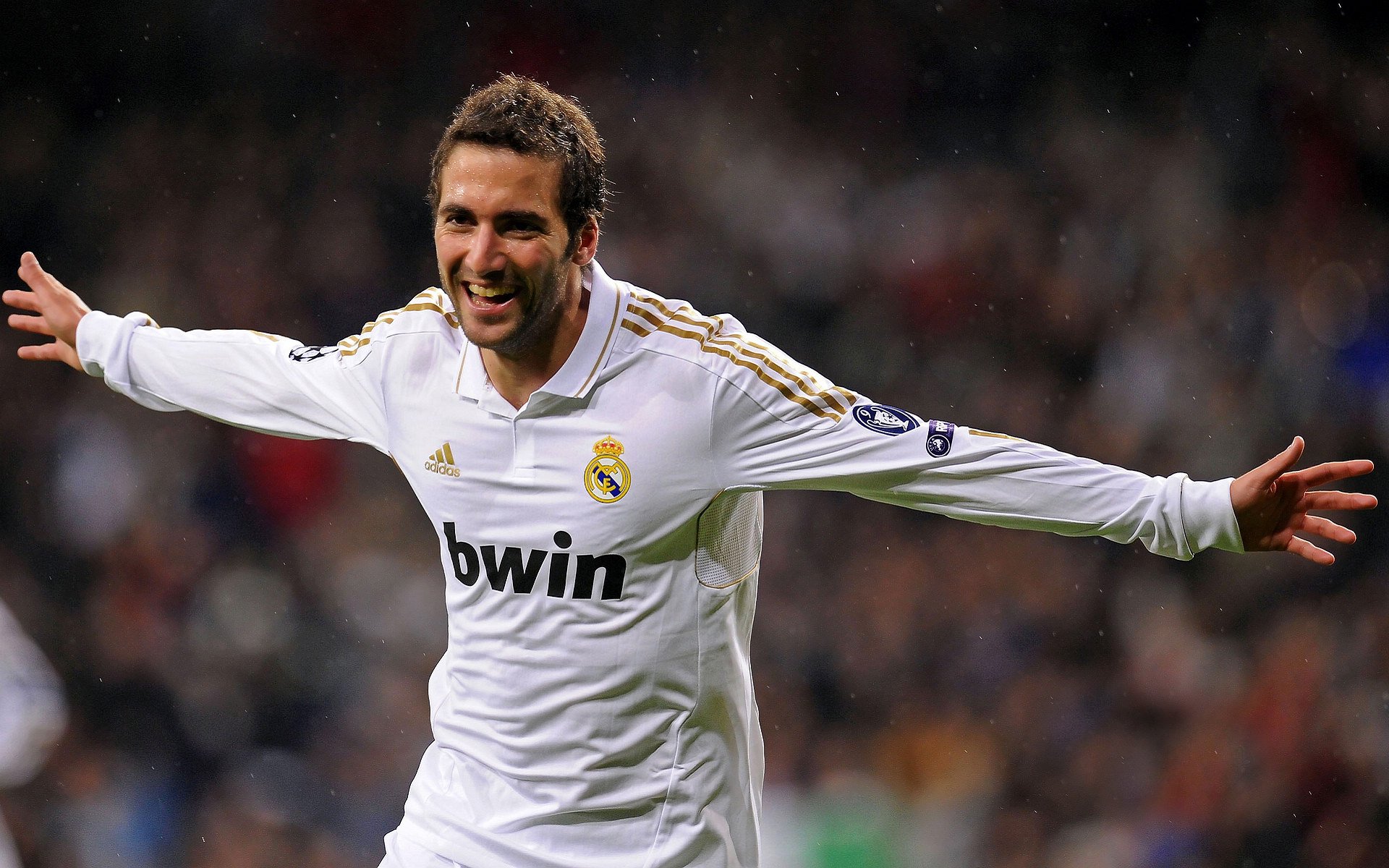 九游登录入口-“运动员的趣味生活：场外的趣事趣闻”，运动员运动场景描述